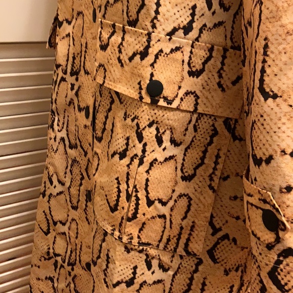 Frame Python Print Hooded Trench Coat - Picture 9 of 16